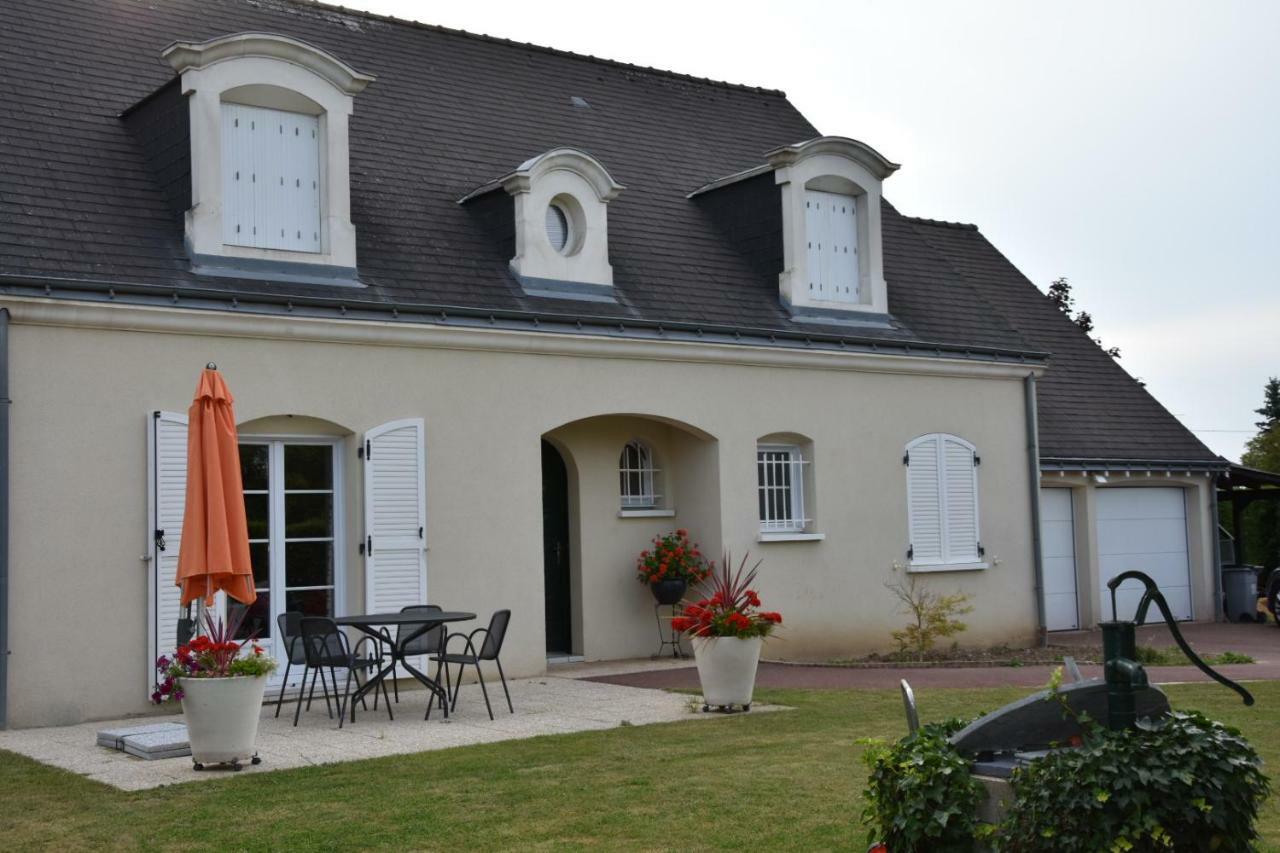 Le Clos Du Vieux Port Véretz Buitenkant foto