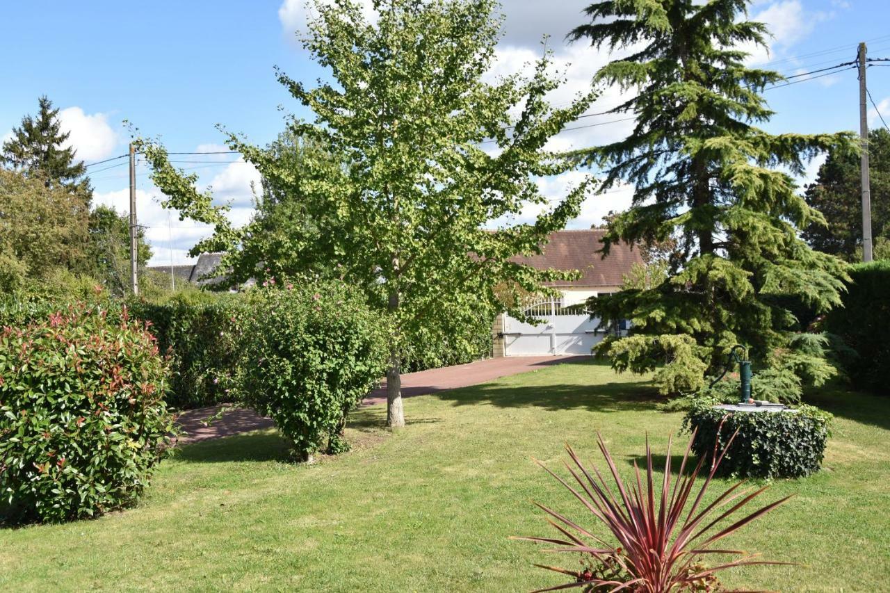 Le Clos Du Vieux Port Véretz Buitenkant foto